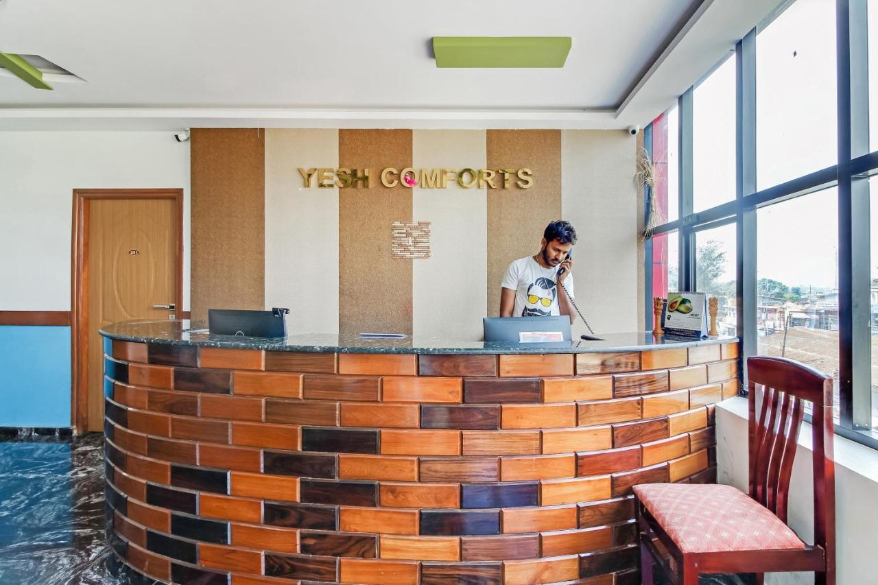 Oyo 28303 Yesh Comforts Hotel Madikeri Esterno foto